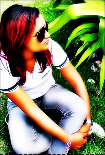 NαO soou Peerfeeitα, neiim doonα dα veerdαdee.
Maaiis, soouu doonα dee miim, doonα dass miinhαs voontααdees. (LLL...¹