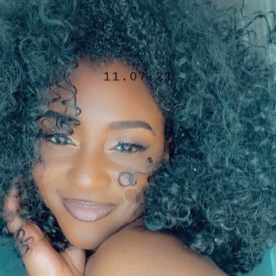 SuperModelVibes's profile picture. Everyone claims to be a princess. Bitch I'm an Empress. #WSSU