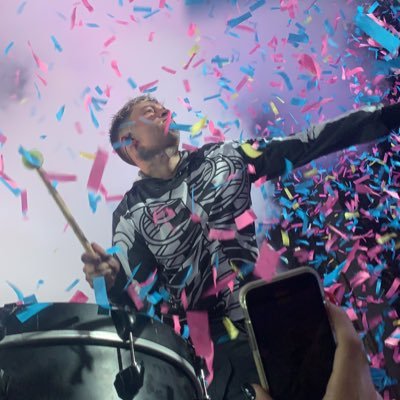 billiestrench's profile picture. + silent in the trees