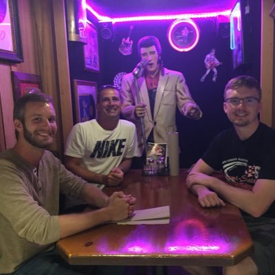 Hopper_812's profile picture. Teacher and Coach 📚⚾️