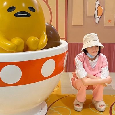 snowwithe__'s profile picture. 💫 ; habbo gamer