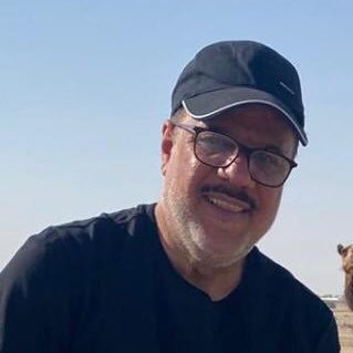 فَنَادَى فِي الظُّلُمَاتِ أَنْ لَا إِلَهَ إِلَّا أَنْتَ سُبْحَانَكَ إِنِّي كُنْتُ مِنَ الظَّالِمِينَ