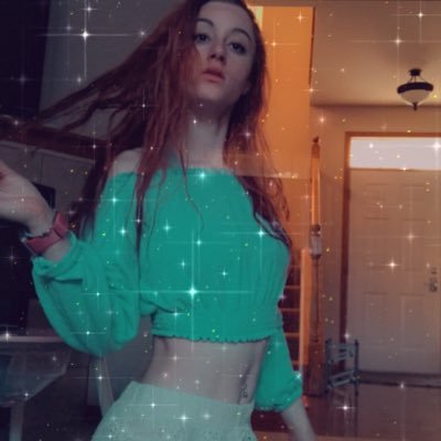 mom of Brooklyn Olivia👧🏻 • gymnast🤸🏼♀️• waitress/bartender. • GOOD VIBES ONLY 💯 • Chicago, IL • Sag ♐️ • PLUR ☮️ • Good Vibes Only 🕓🕑🕛