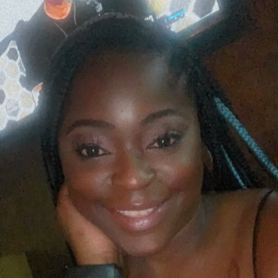 thenaillady901's profile picture. 💕ITS LITERALLY YOUR WORLD💕