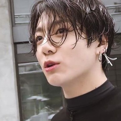 BTSGLITTEROCEAN's profile picture. ▫️student 
▫️'99
▫️army
◽she/her