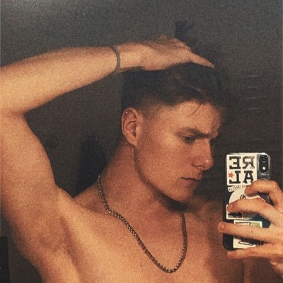 Drž si “klóbrc” než se mrkneš🎩