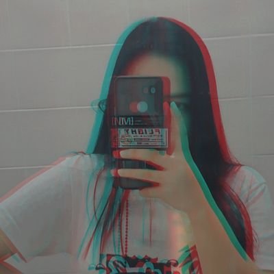I bleed on paper. ✍️
President of Silent Committee 🙊