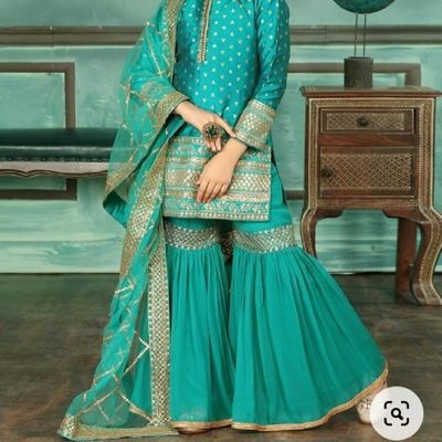 SyedSnowber's profile picture. Feminist