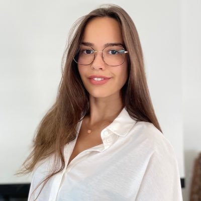 CDManon's profile picture. « Folie n'est pas déraison, mais foudroyante lucidité. »