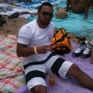 YobaniJ28's profile picture. 