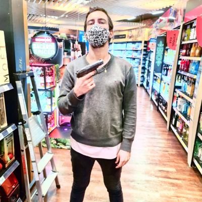 L'italiano, pizza e mafia ma fai il bravo. 🙏 I like stocks and all that shit. aspx.marketing@gmail.com / I don’t use twitter