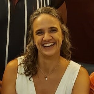 Filha do Minuano com a Mundaú - Bibliotecária e doutoranda em Ciência da Informação UFPE- comunicação e divulgação científica, revisão por pares e métricas