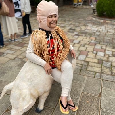 yurippechan612's profile picture. ハレルヤから宮本浩次、エレファントカシマシのファンになりました！かつてこんなに歌に励まされた事があったかなぁ？こんなに頑張ってる宮本氏がいるんだから、私もまだまだ頑張れる！
宮本浩次、エレカシファンの方ともいっぱい繋がりたいと思ってます。勝手にフォローしちゃいますよ🙏勝手にフォローもしちゃってください！笑