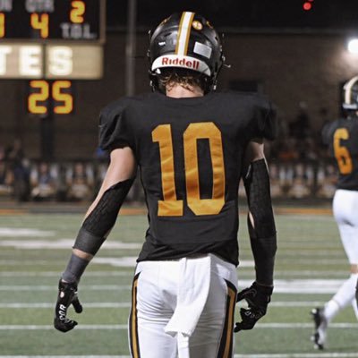4.1 GPA | 6’1 180 | Sandite Football Wide Receiver | Class of 2023 | Charles Page High School | jnblevins18@gmail.com