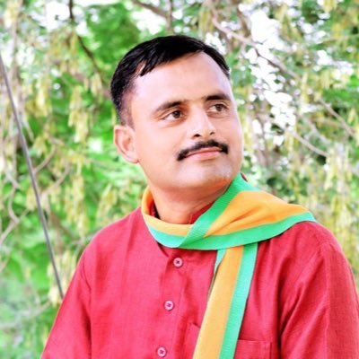 पूर्व मंडल संयोजक पूर्व मंडल महामंत्री किसान मोर्चा ।प्रदेश कार्यसमिति सदस्य किसान मोर्चा मध्यप्रदेश | सरपंच किटाखेरा