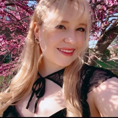 ChristianneLewi's profile picture. 