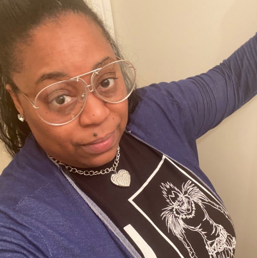 _Ms__Rita__'s profile picture. I’m back lol. 
#RitaWings,LLC🍗
#TeamScorpio♏️
#CollegeGrad🎓 #TRS2017👩🏾‍🍳👩🏾‍🎓
#BirdGang🦅🏉
#TeamMavs💙🏀 #TeamCeltics💚