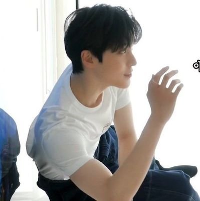 yunho 4th gen dance machine 🧎‍♀️