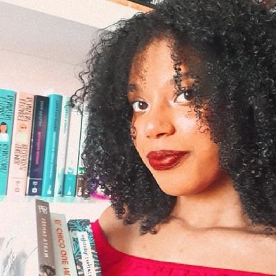 mipequenadiccio's profile picture. Lectora y escritora 💜

#SiLaMareaSusurraTuNombre y #SiLaLuzAcariciaTuMirada ¡YA A LA VENTA!

#proyectoCanadá🍁 ✍️🏾

También me puedes encontrar en Wattpad 🧡