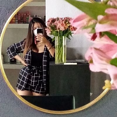 Estilista profesional ♥️✨
27 años
adicta a todo lo que a pendeje 🤟