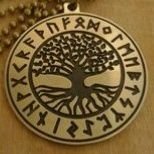 1RobertoFiorini's profile picture. Un édifice fondé sur des siècles d’histoire ne se détruit pas avec quelques kilos d’explosifs...