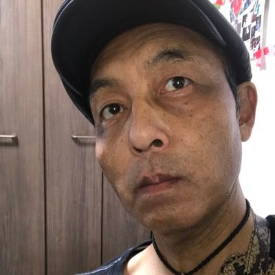 眼の前にギター🎸があったら調弦して その日のコンディションでロック、バラード、協奏曲になります👌街で見かけたらフランクなあいさつ🤝希望。一期一会のスピリット👌