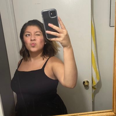 amyhenriquezz's profile picture. 