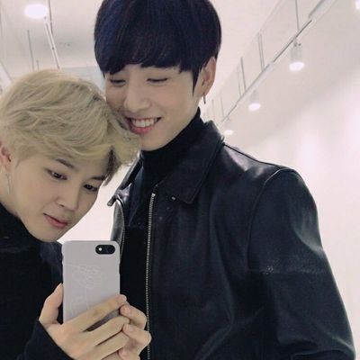 I have eternal love for jikook
she/her, 23🙃
KM writer
💜

Ao3: https://t.co/wreXBkbFiR