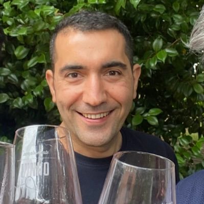 Criador da garrafeira online @VirguWines. Ajudo a descobrir os vinhos dos vignerons portugueses
