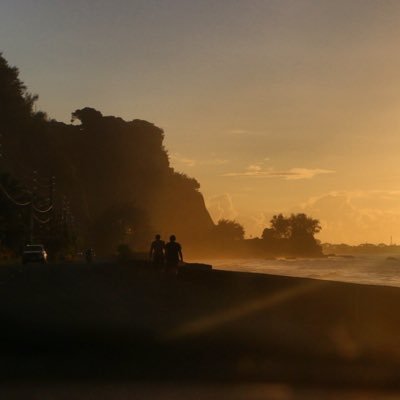 geraldine_elle's profile picture. never underestimate the power of knowledge…dedicated to education… i find my equilibrium in mountain life