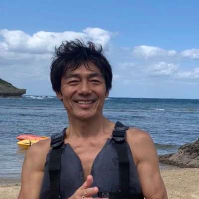 青二プロ所属 ナレーター、声優 ディズニーチャンネルメインナレーター 雑賀孫市 レイシス・フォーマルハウト ミュラー・バンダール キャプテン・デイビス 自然が好き 海が好き 趣味スノーケル&マラソン&ボクシング観戦 https://t.co/bJnhwFFTyC
