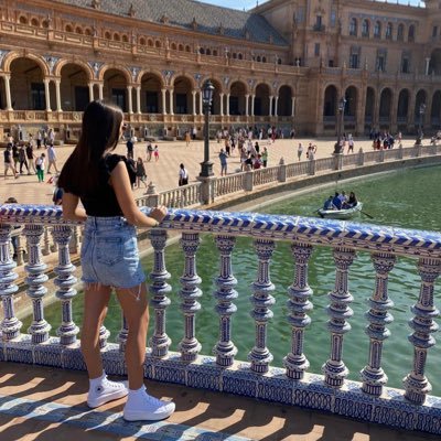 Valora lo que tienes,supera lo que te duele y lucha por lo que quieres✨