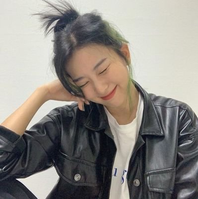 maevesfantasy's profile picture. she/her