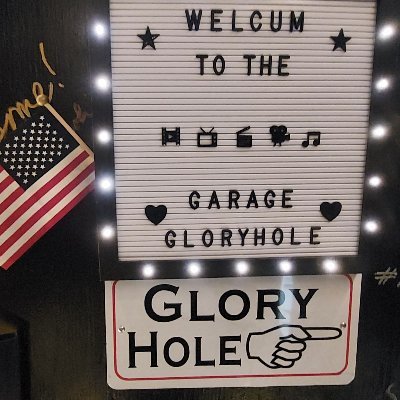 We're a real gay married couple👬 with a crazy 2-hole wooden gloryhole we built in our garage. NOT your average hole!😈🔥 https://t.co/8HYjBZyNH3