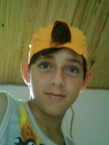 quem poder mim segui eu tbm ajudo seguindo vcs