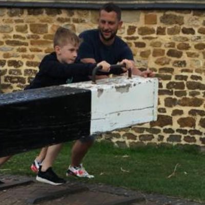 Been bowling half volly's since the age of 2! Proud dad! Head Groundsman at Bloxham School, Oxon. Brackley Town FC and LFC fan. All views are my own