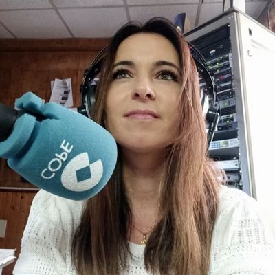 Periodista. Contando la actualidad del Dépor, el Obradoiro y el Compos en Deportes Cope Coruña y Santiago. Docente de Lenguaje Audiovisual y Radio en Cesuga.