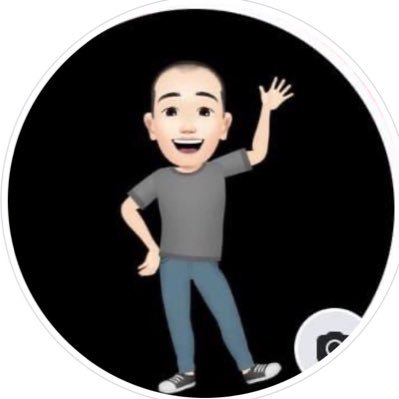 vommag27's profile picture. 