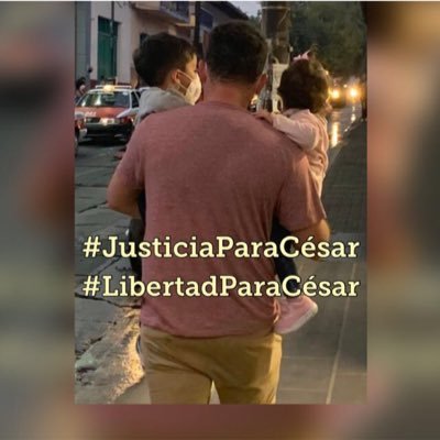Arquitecto, fan del fútbol, tenis y fútbol americano. Esposo, padre y abuelo.