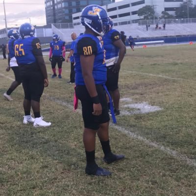 student athlete📚. Jefferson high school 6’2,245 pounds bench 295,squat 450 class of 2023 football,and track @mackelleburnett64@gmail.com (813)-369-8938