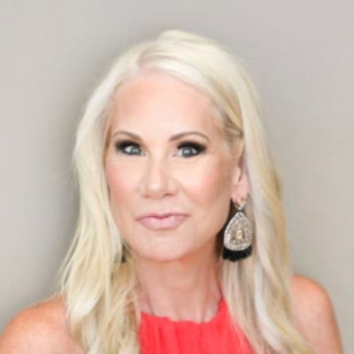 Health, Fitness, Nutrition & Life Coach • CEO • Entrepreneur • Mommy