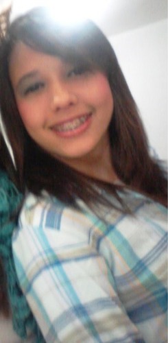 Eu me apaixono com facilidade. Eu me apaixono por sorrisos, por lágrima e eu não queria ser assim.
Miley Cyrus !