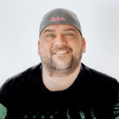 Husband, Father 👨👩👧 Gamer 🎮 Combat Veteran 🇺🇸 Life Coach 🗣️ Playing games that I love and super friendly! Links in the site below!