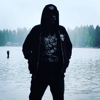 Out here on that #SWOUP safarii lookiin for deviils by the fountaiin. Salute to the General @sparkmastertape
#PaperPlatoon #InSparkWeTrust