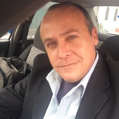 Comunicador Profesional. Periodista. Amante de la vida.