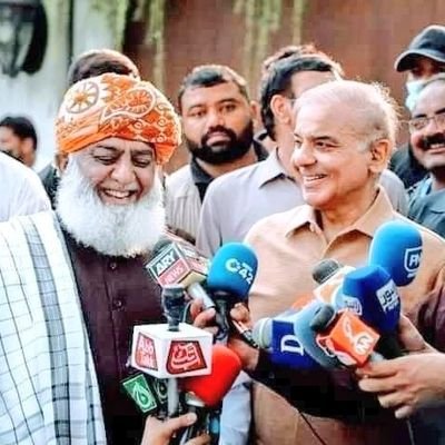 MunirAhmadJui's profile picture. شہید اسلام حضرت اقدس مولانا محمد حنیف رح کے شھادت پر فخر کرتے ہیں
