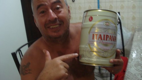 Voce que gosta dá gelada este é o twitter aonde voce bebe bem gelada em lugares agradaveis, butecos, barzinhos aonde a gente ensina.Um gole!aaaaaaahh