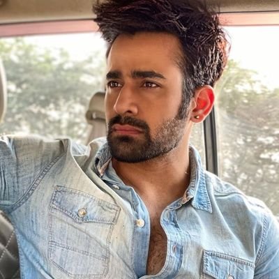 bjufsewqesqqsaq's profile picture. 