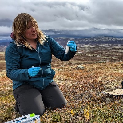 MSc student at NTNU in natural resource management, biology. Reindeer, sheep, and muskox, oh my! she/her