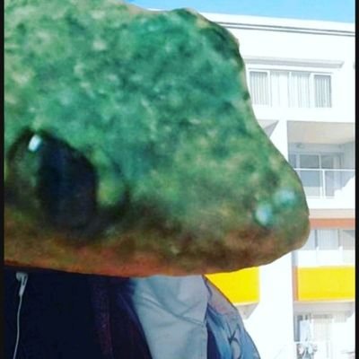 McPilloe's profile picture. This bio will make you hard... did it work?